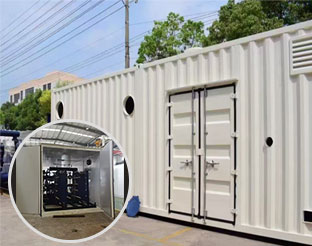 Outdoor containerized heat exchange station