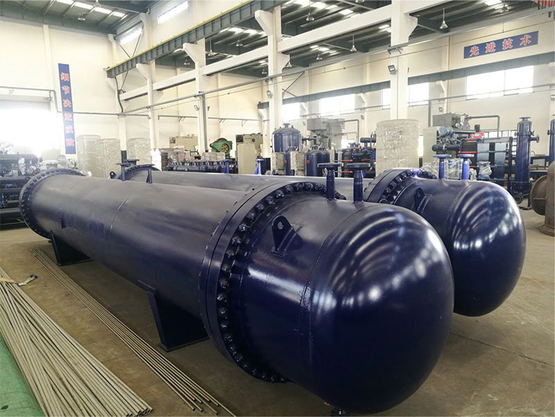 Shell and tube heat exchangers